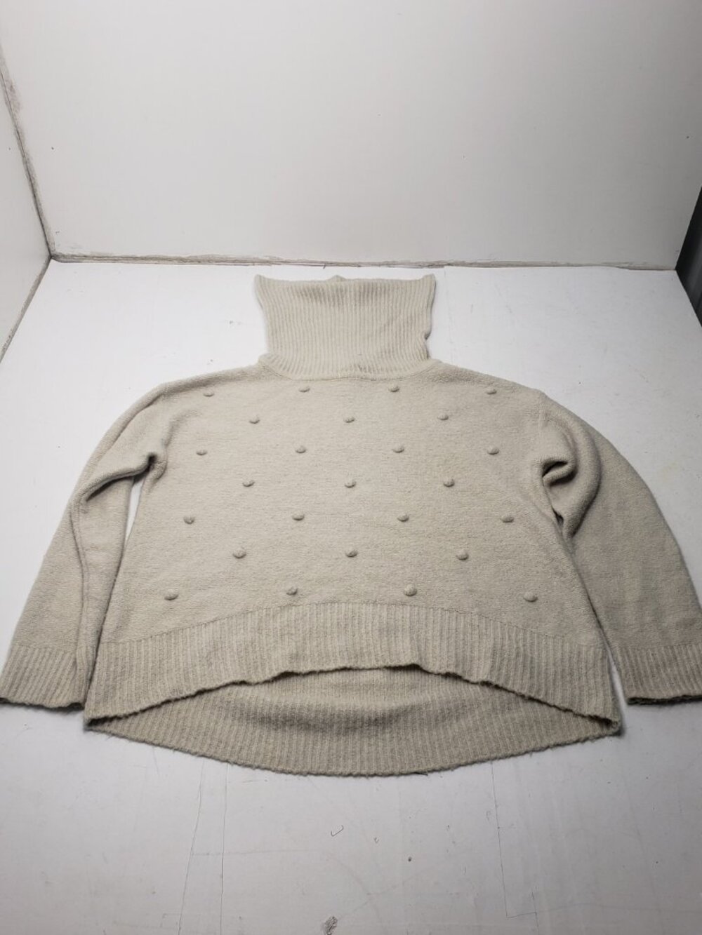 Karen Kane XL Womens Turtleneck Sweater Cream Color Pre Owned Long Sleeve
